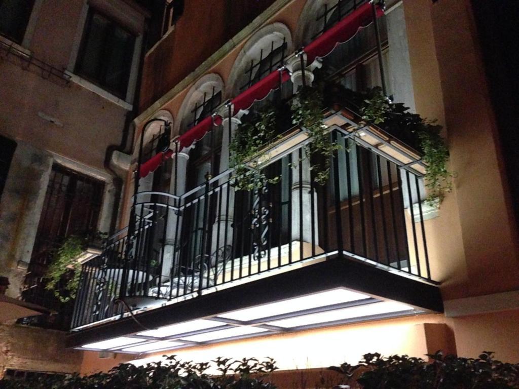 Palazzetto Madonna Venise